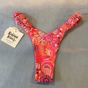 Kulani Kinis Retro Y Thong Bikini Bottom in Strawberry Swirl